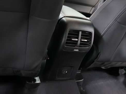 Used 2021 Ford Escape SE w/ Convenience Package image 26