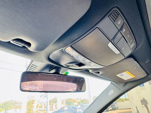 Used 2019 Mercedes-Benz C 300 Sedan image 22