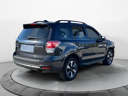 Used 2018 Subaru Forester 2.5i Limited image 7