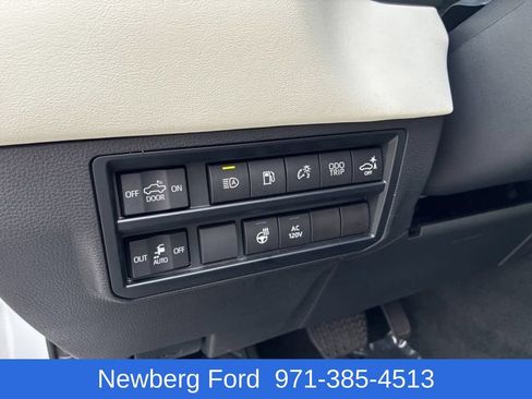 Used 2023 Toyota Tundra Capstone AWD/4WD image 16