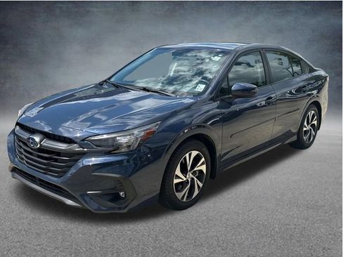 Used 2024 Subaru Legacy Premium AWD/4WD image 3