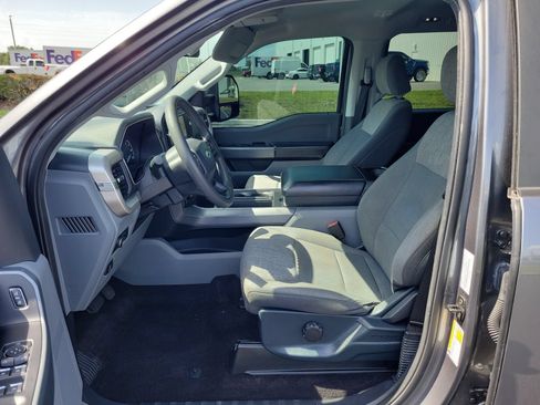 Certified 2021 Ford F150 XLT w/ Trailer Tow Package RWD image 16