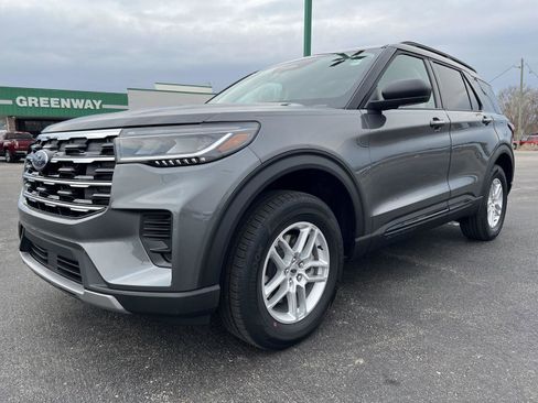 New 2026 Ford Explorer Active AWD/4WD image 11