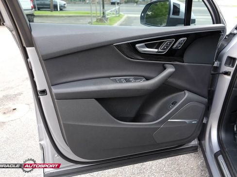 Used 2018 Audi Q7 3.0T Prestige AWD/4WD image 15