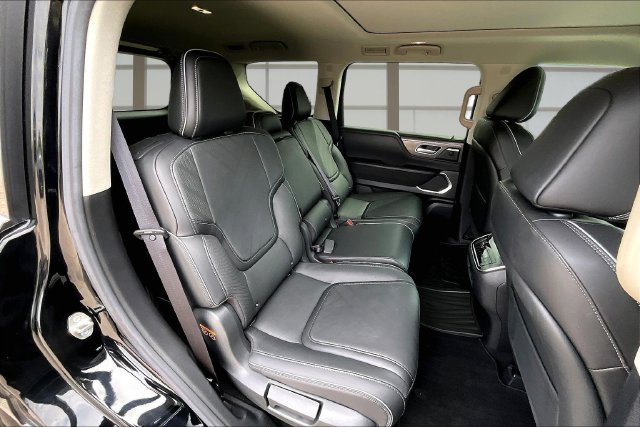 Used 2025 INFINITI QX80 Luxe w/ Exterior Package RWD image 26