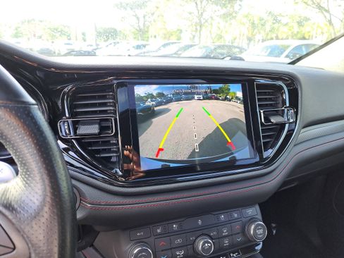 Used 2024 Dodge Durango GT image 17