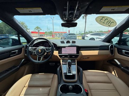 Used 2023 Porsche Cayenne GTS AWD/4WD image 22