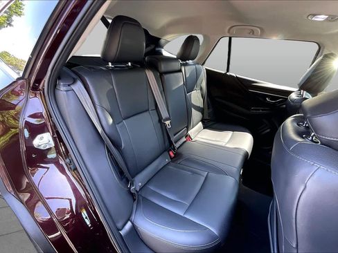 Used 2024 Subaru Outback Touring XT AWD/4WD image 26