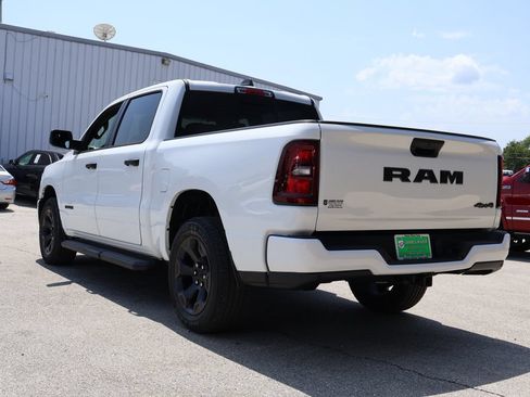 New 2026 RAM 1500 Express AWD/4WD image 28