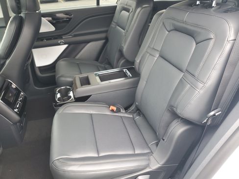 New 2026 Lincoln Aviator Reserve AWD/4WD image 26