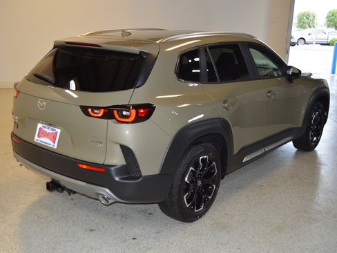Used 2025 MAZDA CX-50 Meridian Edition w/ Weather Package AWD/4WD image 3