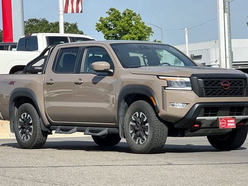 Used 2023 Nissan Frontier PRO-4X w/ Technology Package image 10