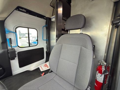 New 2024 RAM ProMaster 3500 w/ Delivery Van Package FWD image 18