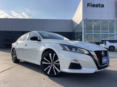 Certified 2022 Nissan Altima 2.0 SR