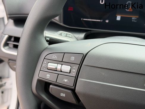 New 2026 Kia K4 FWD image 14