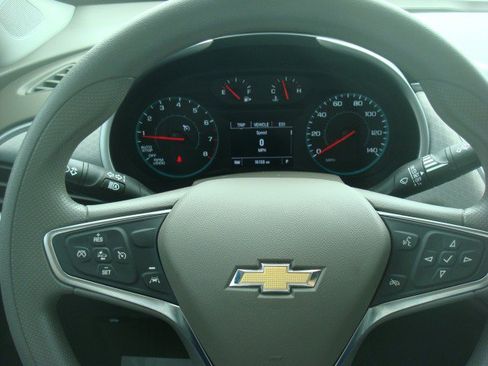 Used 2025 Chevrolet Malibu LT FWD image 15