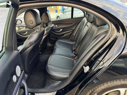 Used 2017 Mercedes-Benz E 300 4MATIC image 17