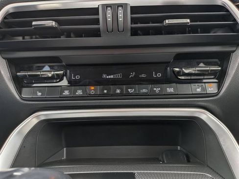 Certified 2024 MAZDA CX-90 3.3 Turbo w/ Preferred Plus AWD/4WD image 23