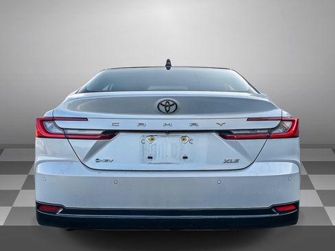 Used 2025 Toyota Camry XLE w/ Premium Plus Package FWD image 5
