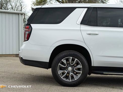 Used 2023 Chevrolet Tahoe LS RWD image 5