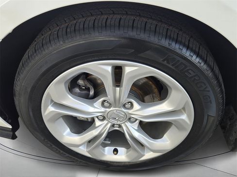 Used 2023 Honda Accord LX image 9