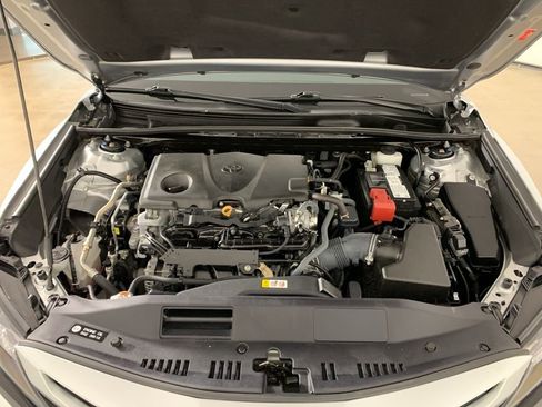 Used 2024 Toyota Camry SE image 40