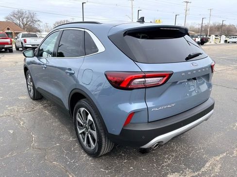 Used 2024 Ford Escape Platinum w/ Premium Technology Package image 4