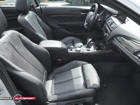 Used 2017 BMW 230i xDrive Convertible image 22