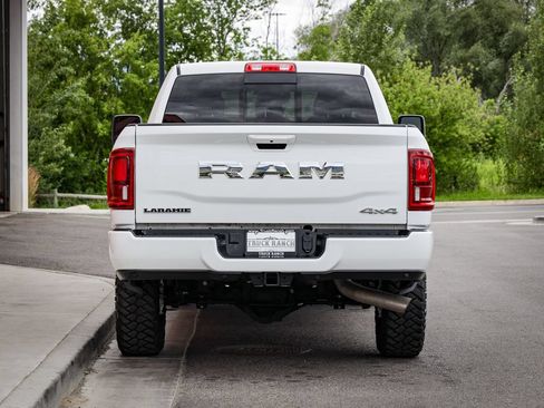 Used 2026 RAM 2500 Laramie AWD/4WD image 4