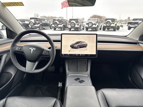 Used 2022 Tesla Model 3 Long Range image 29