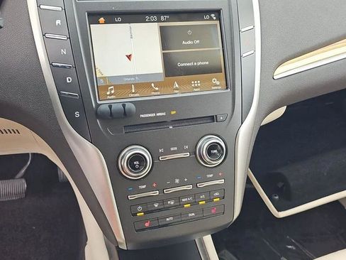 Used 2016 Lincoln MKC Select w/ Select Plus Package FWD image 17