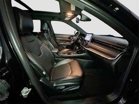 Certified 2022 Jeep Compass High Altitude image 37