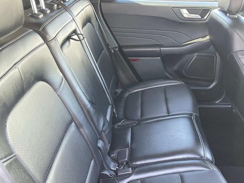 Certified 2022 Ford Escape SEL AWD/4WD image 35