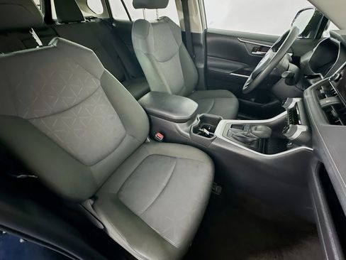 Used 2024 Toyota RAV4 XLE image 31