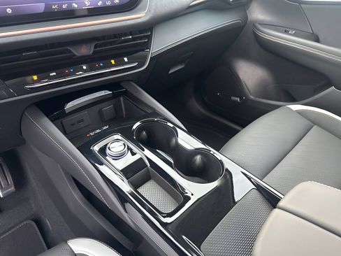 New 2026 Buick Envision Sport Touring AWD/4WD image 37