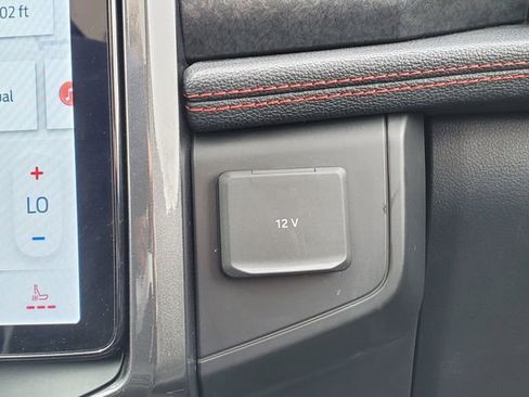 Used 2022 Ford Expedition Limited image 21