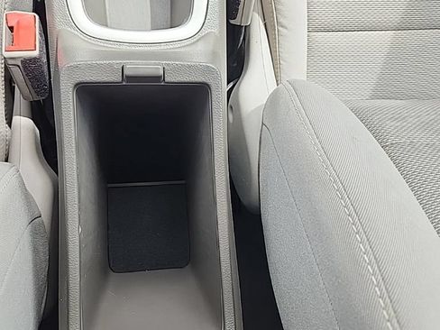 Used 2018 Chevrolet Cruze LS FWD image 26
