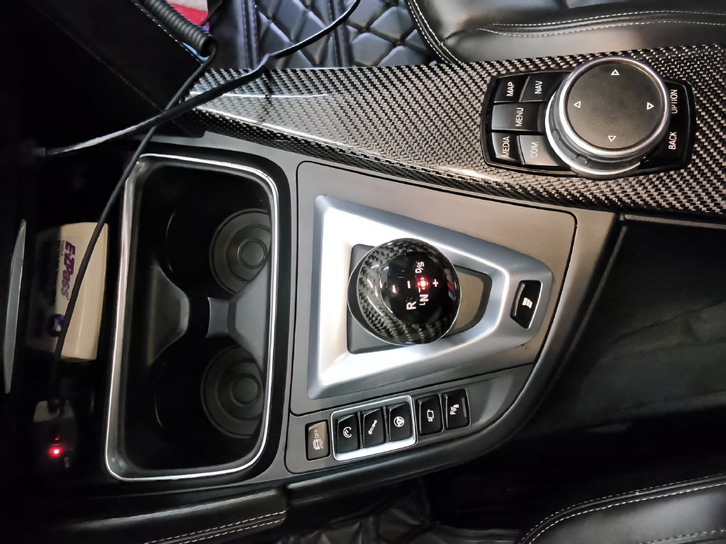 Used 2017 BMW M3 RWD image 17
