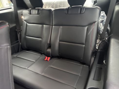 New 2026 Ford Explorer ST-Line w/ ST-Line Street Pack image 19