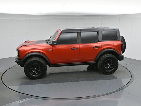 Used 2023 Ford Bronco Wildtrak AWD/4WD image 44