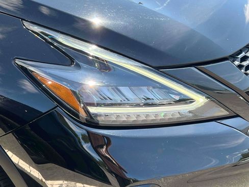Used 2025 Nissan Murano SV AWD/4WD image 5