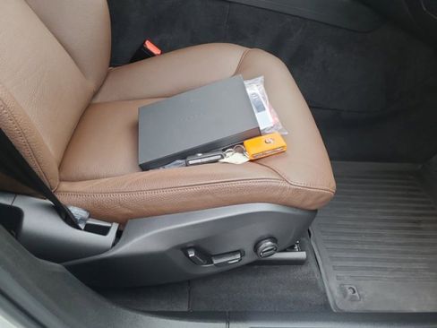 Used 2023 Volvo XC60 B5 Plus w/ Climate Package image 22