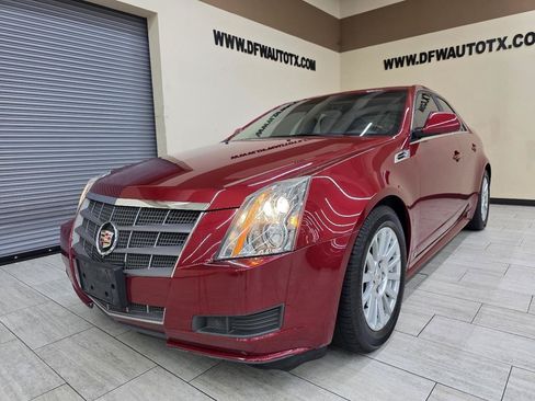 Used 2010 Cadillac CTS Luxury RWD image 2