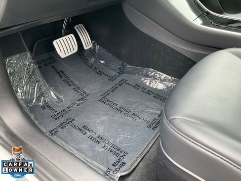 Used 2020 Tesla Model 3 Performance image 19