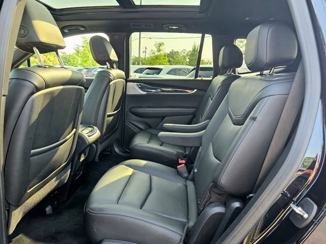 Used 2021 Cadillac XT6 Premium Luxury AWD/4WD image 23