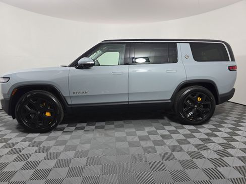Used 2024 Rivian R1S Adventure AWD/4WD image 2