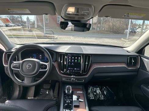Used 2023 Volvo XC60 B5 Ultimate w/ Climate Package image 29