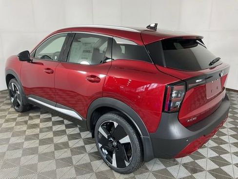 New 2026 Nissan Kicks SR AWD/4WD image 5
