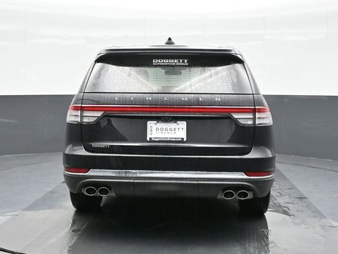 Used 2025 Lincoln Aviator 2WD w/ Equipment Group 101A image 8