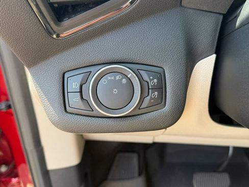 Used 2017 Ford Escape Titanium AWD/4WD image 33